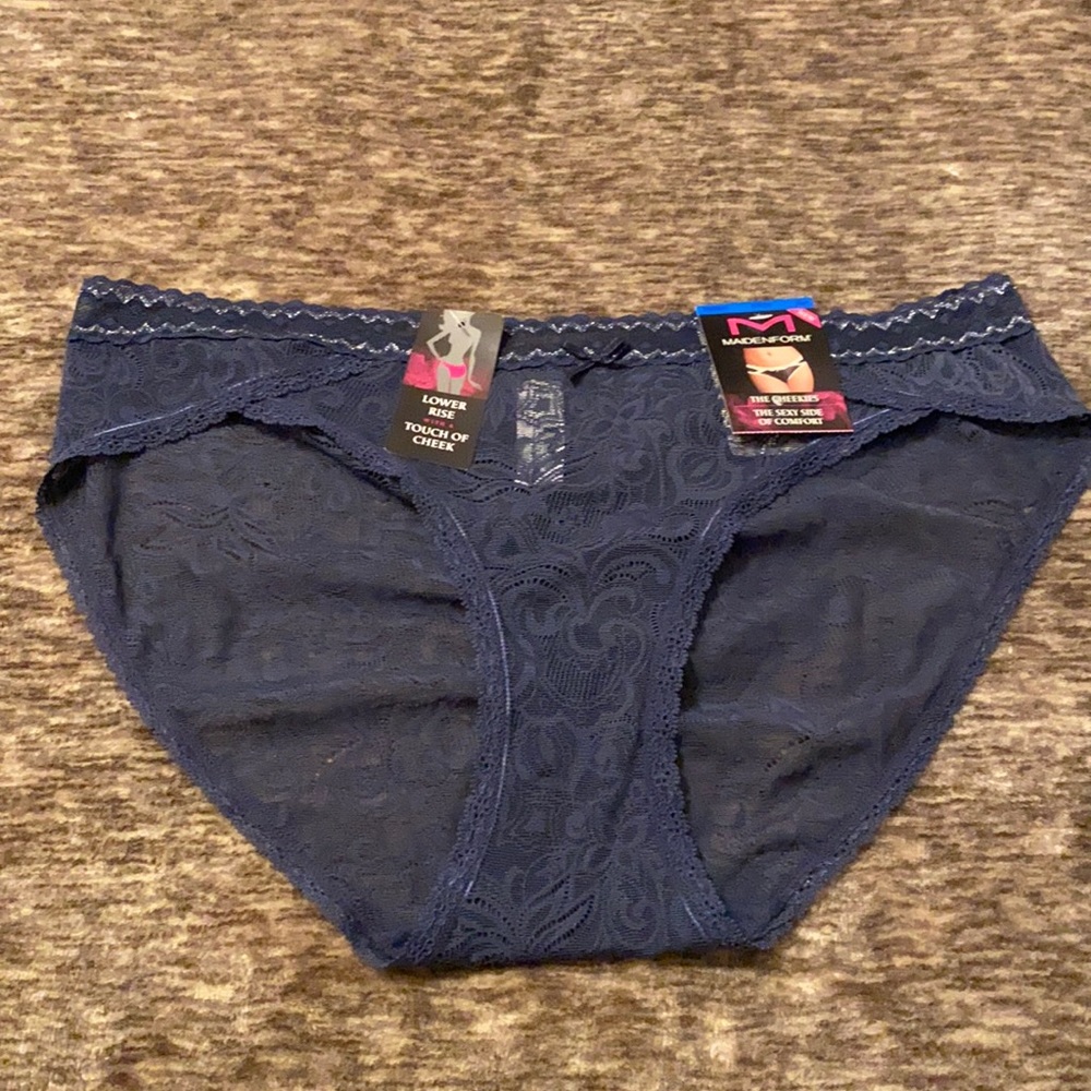 💙Maidenform Lower Rose Cheeky Panty💙